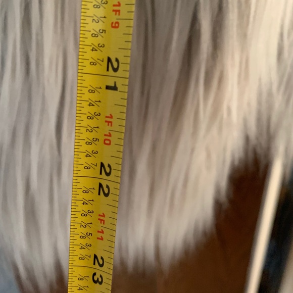 NWT: Faux Fur Jacket - Picture 6 of 10